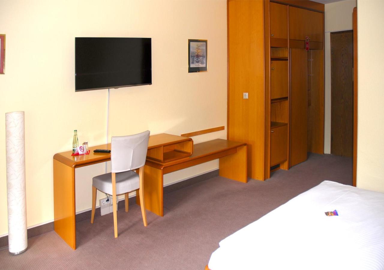 Hotel Selau Neunkirchen am Brand Exterior photo